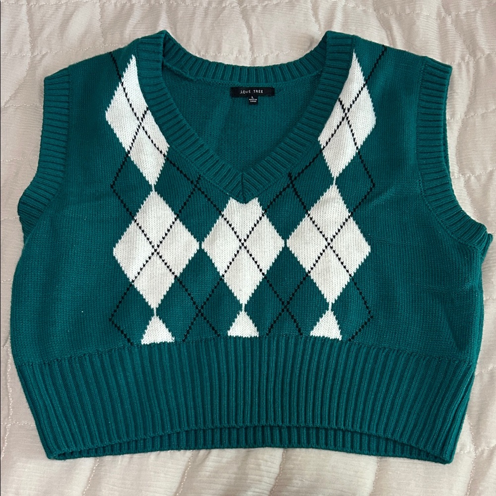 Love Tree blue-green and White Argyle Crop Top